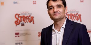 Siamo in viaggio verso casa, e ogni incontro col dolore altrui ci cura