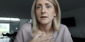 Mava Chou, mamma influencer si suicida. Istigata dall’odio dei followers?