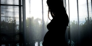 Giuliana si è suicidata al 9° mese di gravidanza perché &#8220;travolta dal lavoro&#8221;