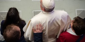 Preghiera per il benessere fisico e spirituale di Papa Francesco