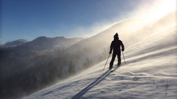 SKIING