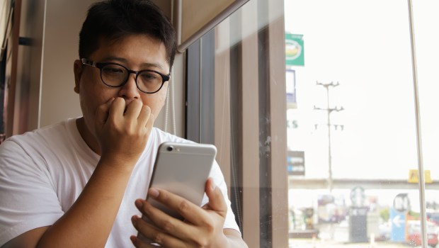 Agobio ante el celular