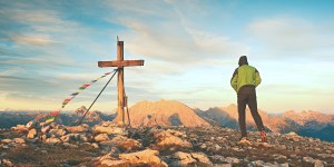 Amare e seguire Gesù è l&#8217;unico modo per trovare noi stessi