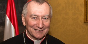 Parolin: il Papa in Canada per abbracciare le popolazioni indigene