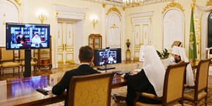 L’“ago” del Papa per cucire l’“unione” con Kirill per la pace