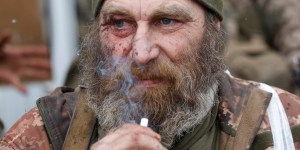 Né con i buoni né con i cattivi, ma con i testimoni