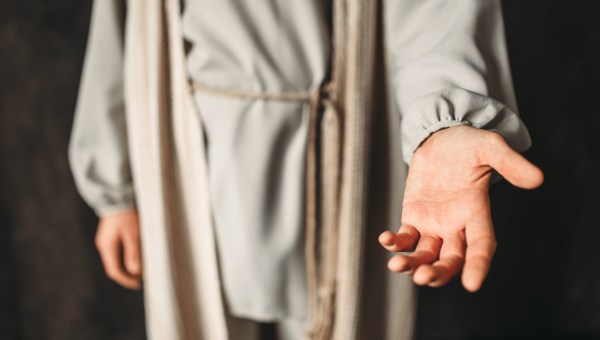 Jezus wyciąga rękę-resurrezione