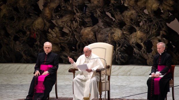 POPE-FRANCIS-AUDIENCE-Antoine-Mekary-ALETEIA