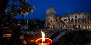 Sindaco ucraino liberato parla con Papa Francesco – La fede delle popolazioni indigene in Canada – &amp; altro…
