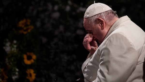POPE-FRANCIS-VIA-CRUCIS-COLOSSEUM-Antoine-Mekary-ALETEIA