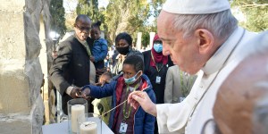 La preghiera universale del Papa all&#8217;incontro con i migranti