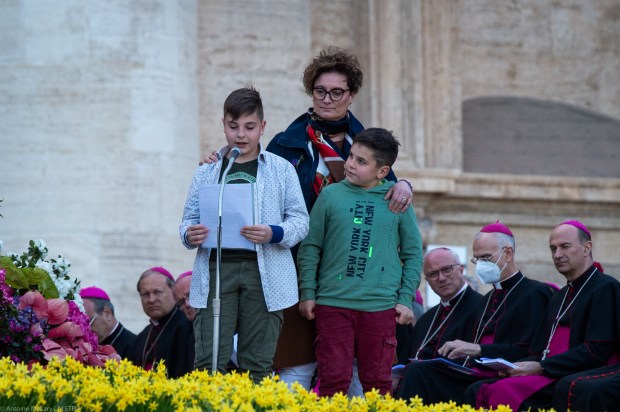 VATICAN-POPE-MATTEO-TEEAGERS