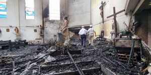 Colombia: il tempio è stato raso al suolo, ma Cristo è rimasto intatto