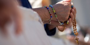 4 mila famiglie (di Maria) ogni martedì recitano il Santo Rosario