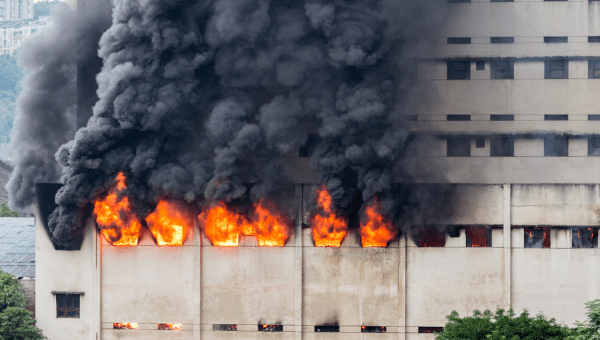 EDIFICIO, FIAMME, INCENDIO