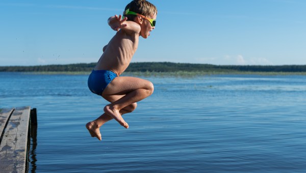 CHILD, JUMP, SEA