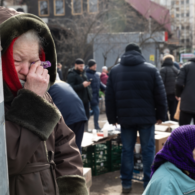 ANZIANA, LACRIME, UCRAINA