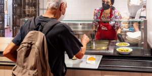 Csaba dalla Zorza dal food su Real Time alla mensa dei poveri a Milano