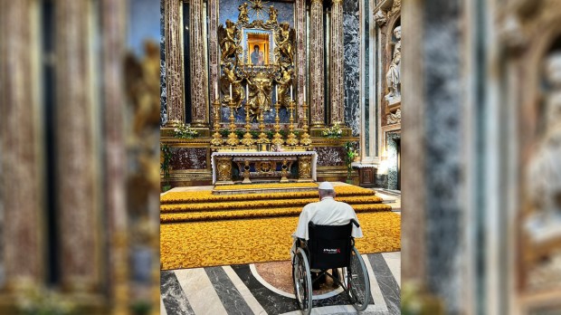 Pope-Francis-Basilica-di-Santa-Maria-Maggiore-Canada