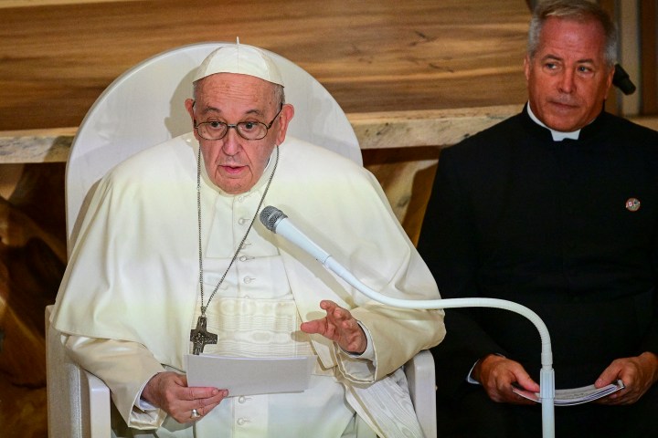 Pope-Francis-at-the-Sacred-Heart-Church-of-the-First-Peoples-Indigenous-community-in-Edmonton-AFP