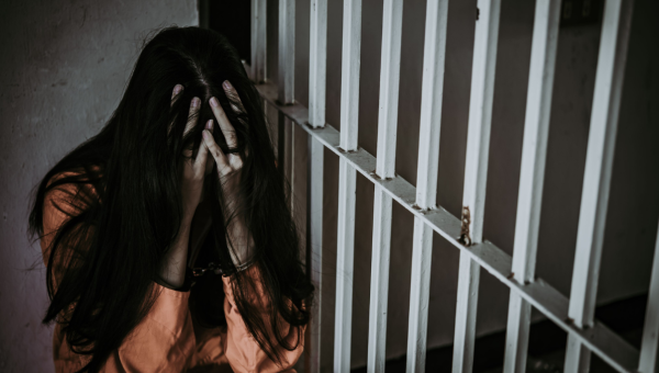 DETENUTA, PRIGIONE, TRISTE