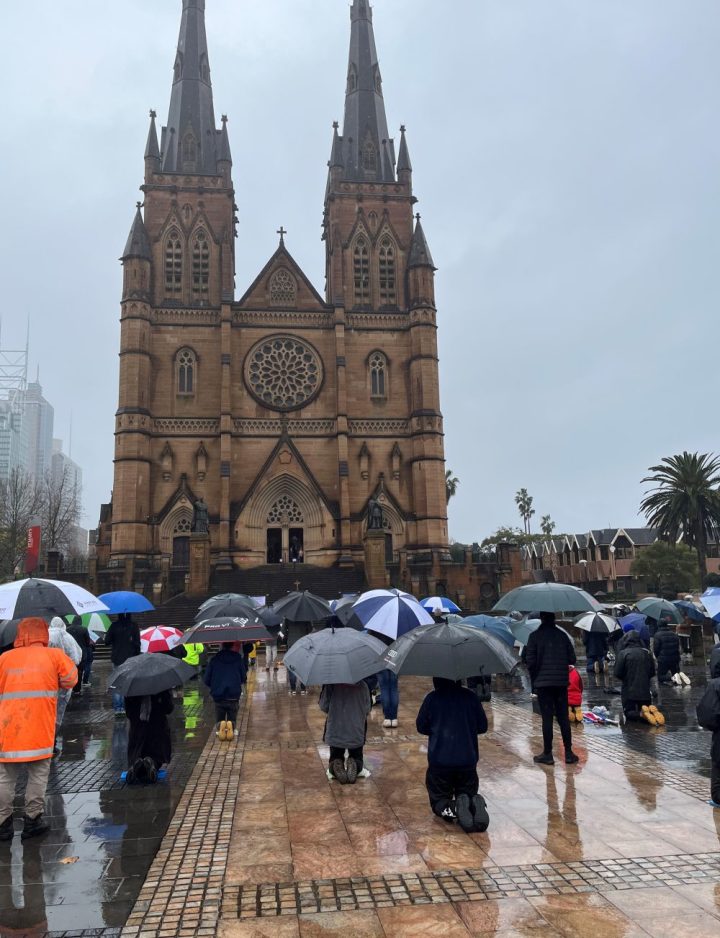 Men rosary Sydney Cathedral