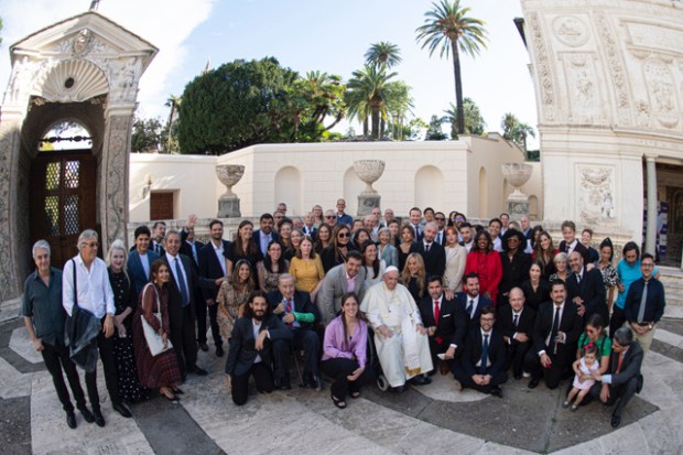 Pope-Francis-meeting-with-summit-Fondazione-Vitae-Vatican-Media-Foto-2