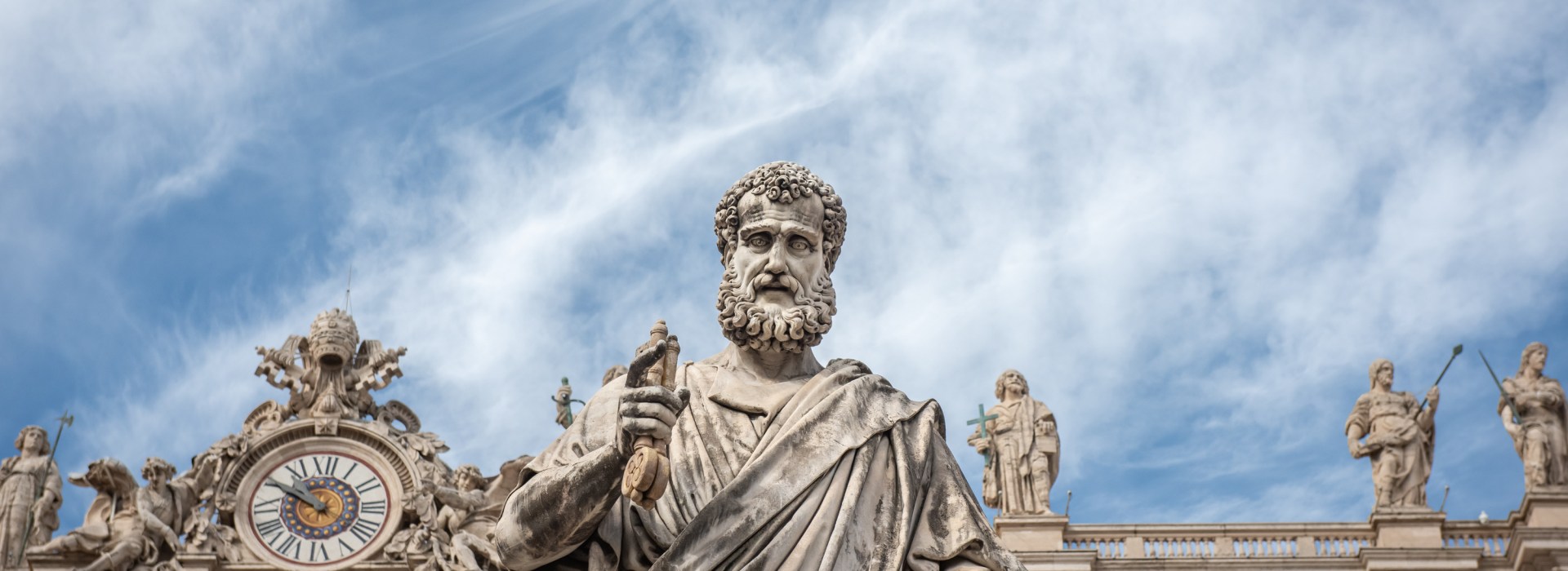 Saint-Peter-statue-in-St.-Peters-Square-at-the-Vatican-Antoine-Mekary-ALETEIA