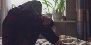 Esperta di suicidio spiega perché sempre più bambini cercano di togliersi la vita