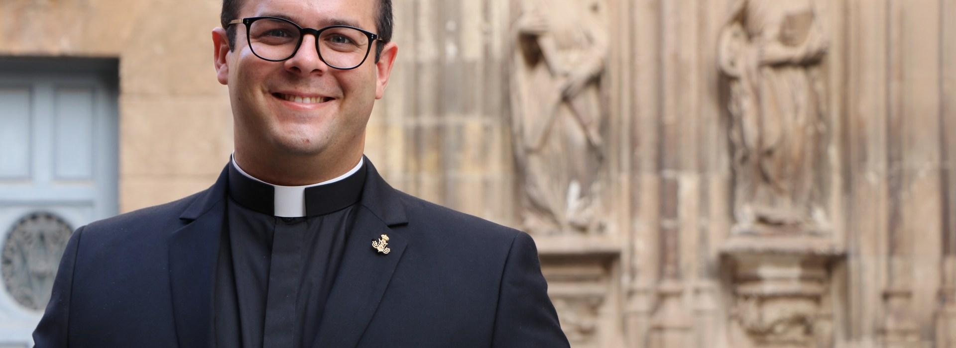 Antonio-Sanchez-sacerdote.jpg
