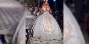 Nostra Signora di Guadalupe sulla passerella alla Settimana della Moda di Parigi (VIDEO)