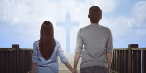 ESCLUSIVA: Aleteia intervista una coppia che accompagna un esorcista