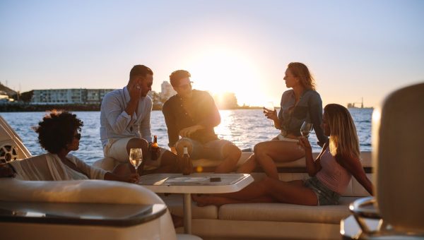 shutterstock_1063262330-e1669992906876