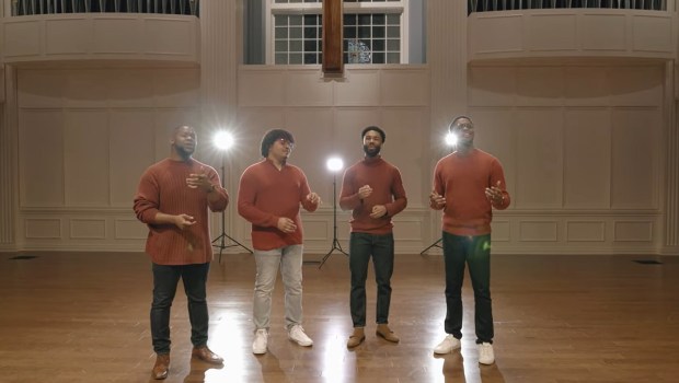 I KINGS RETURN CANTANO O HOLY NIGHT