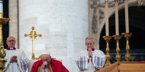 Papa: &#8220;Benedetto, fedele amico dello Sposo, che la tua gioia sia perfetta&#8221; (FOTO e VIDEO)