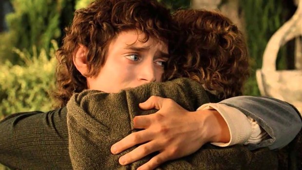 ABBRACCIO TRA SAM E FRODO NEL SIGNORE DEGLI ANELLI